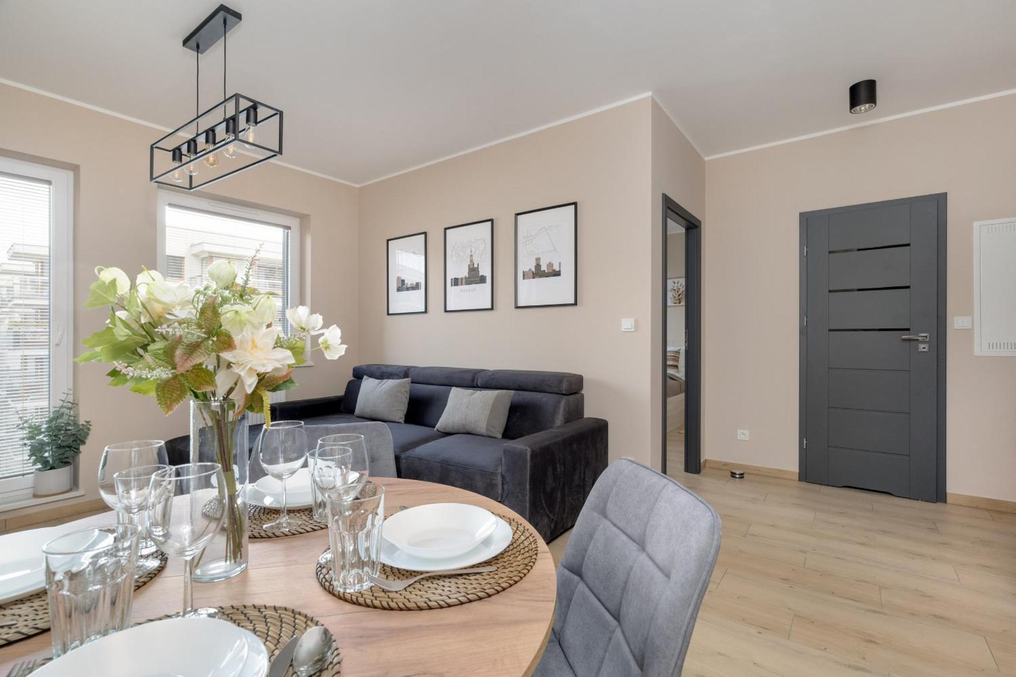 Cosy And Bright Apartment With Parking In Poznan By Noclegi Renters Esterno foto
