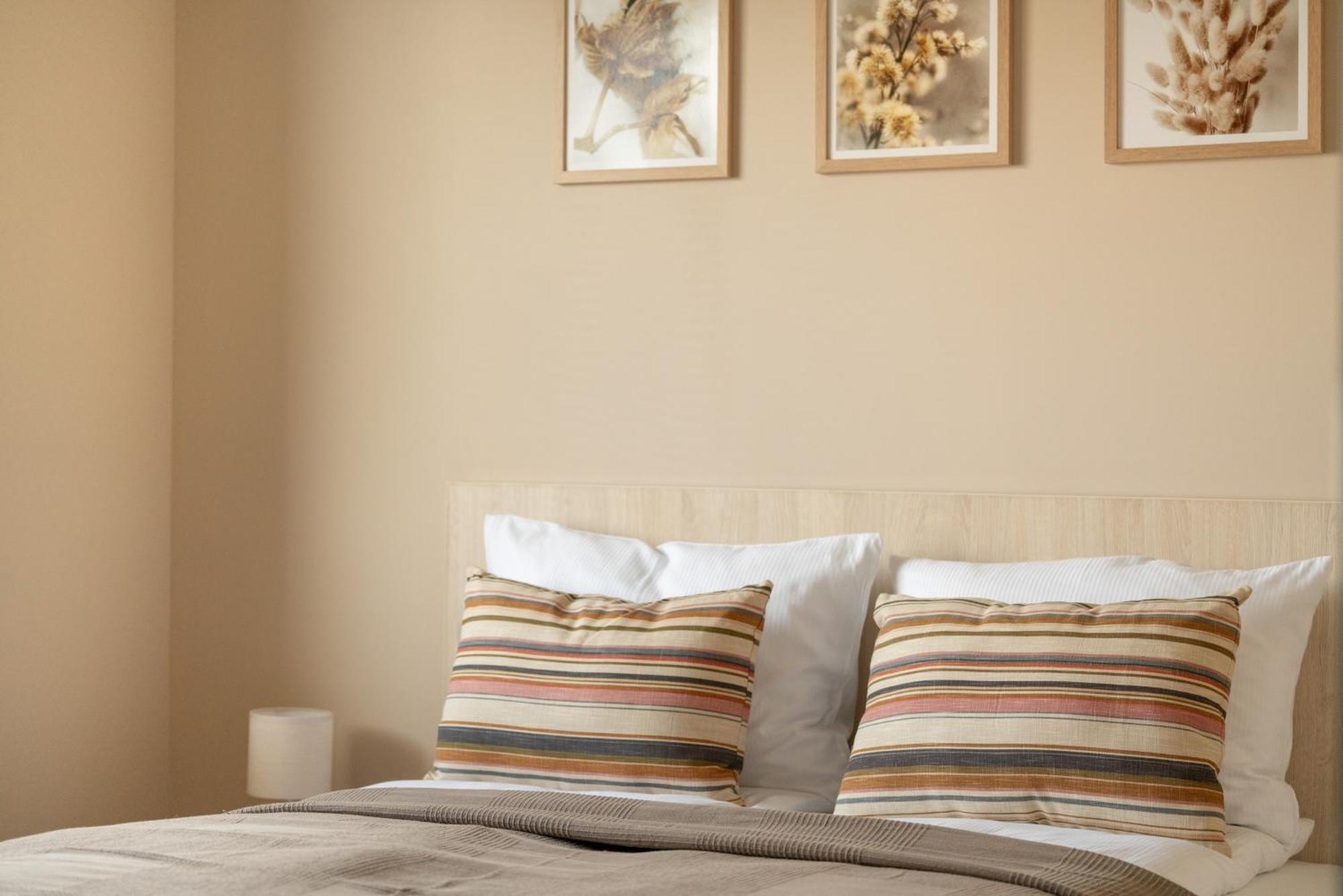 Cosy And Bright Apartment With Parking In Poznan By Noclegi Renters Esterno foto